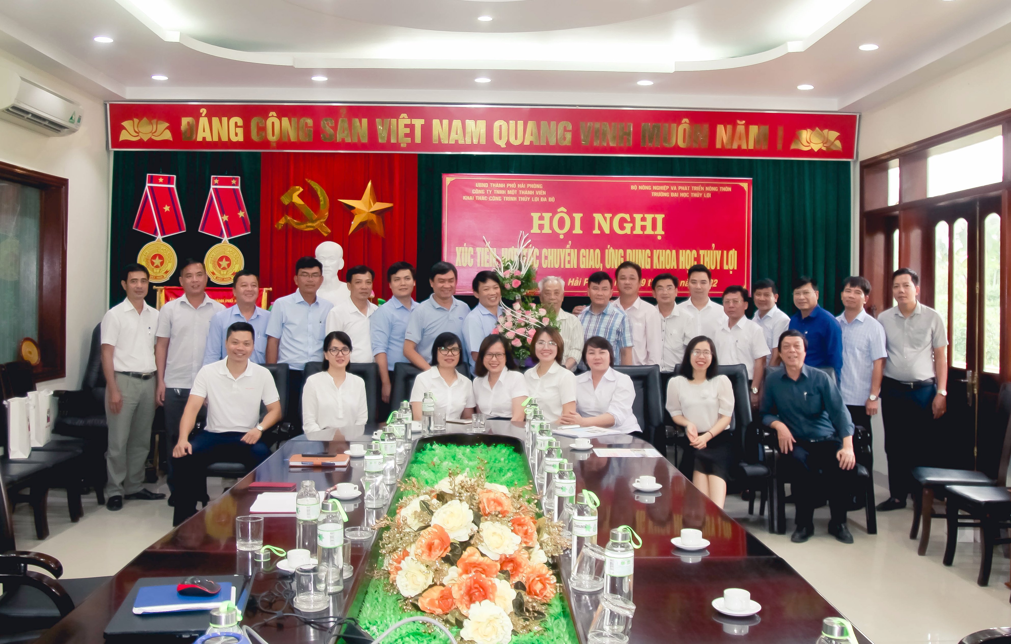 Tăng cường hợp tác, xúc tiến chuyển giao ứng dụng khoa học công nghệ thủy lợi